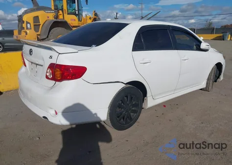 2010 Toyota Corolla S z USA, uszkodzony, nr VIN 2T1BU4EE8AC453735